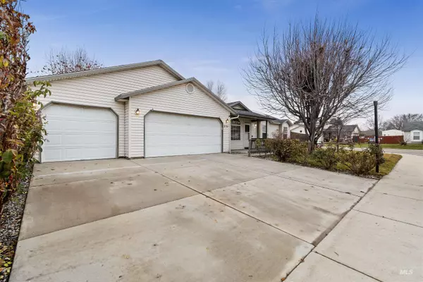 Boise, ID 83709,2152 S Pebbleside Way