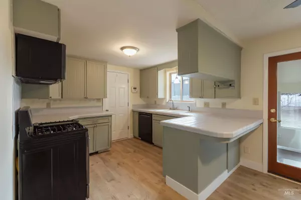 Nampa, ID 83686,1603 E Dakota Ave