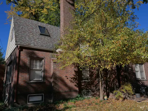 Moscow, ID 83843,221 N Polk