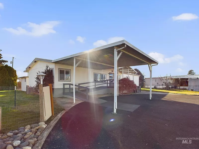 2015 6th Ave, Clarkston, WA 99403