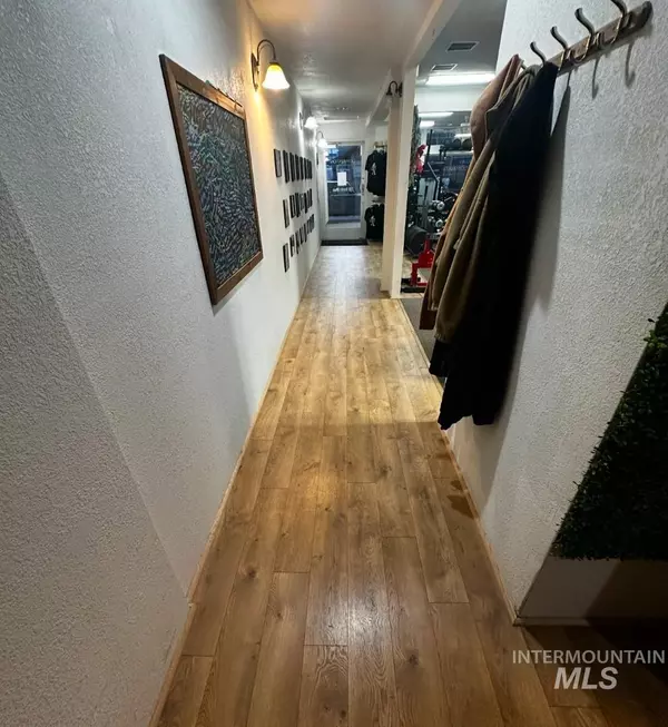 Cascade, ID 83611,208 N Main St.