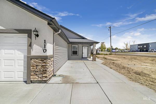 110 Little Cedar, Hansen, ID 83334