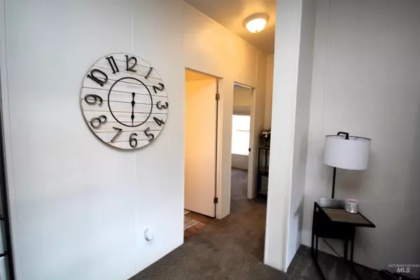 Cambridge, ID 83610,40 S 1st Street