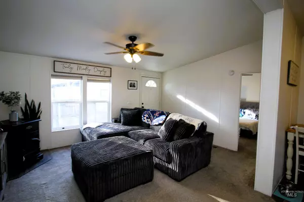 Cambridge, ID 83610,40 S 1st Street