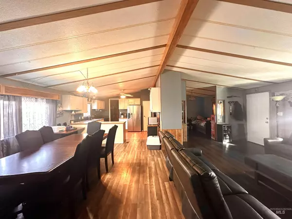 Boise, ID 83716,5731 E Woodcross Drive