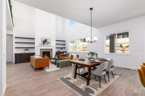 Star, ID 83669,11098 W Threadgrass St