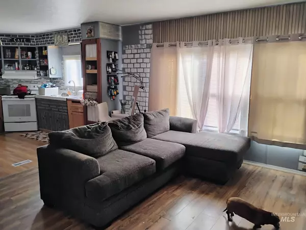 Genesee, ID 83832,225 E Oak St