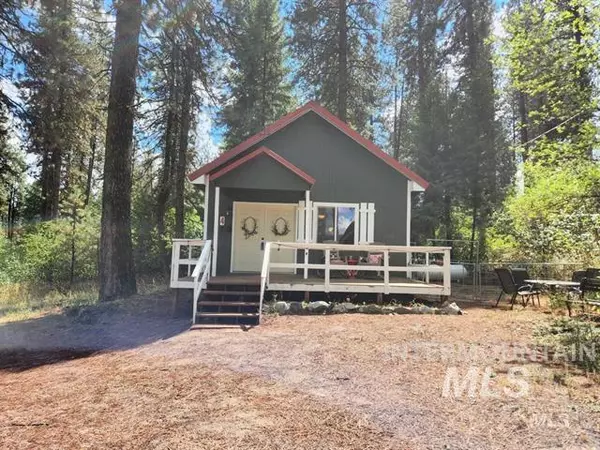 4 Shadow Lane,  Garden Valley,  ID 83622