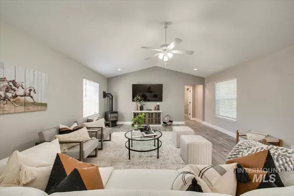 Boise, ID 83716,2402 E Tiger Lily Dr