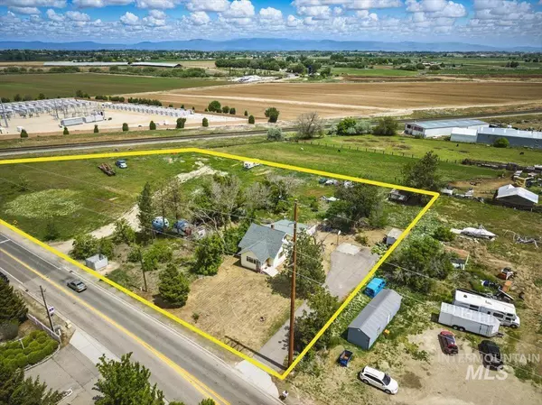 Nampa, ID 83686,2124 S Happy Valley Road