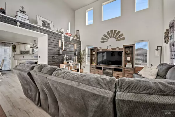 6598 E Granville St, Nampa, ID 83687