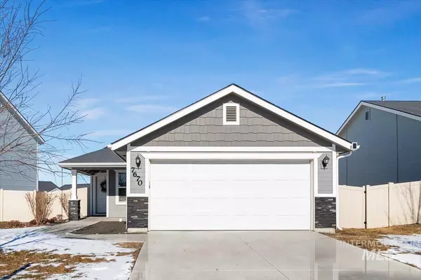 7670 E Declaration Drive, Nampa, ID 83687