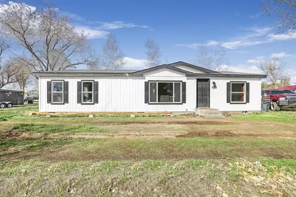 530 N Wendell St, Wendell, ID 83355