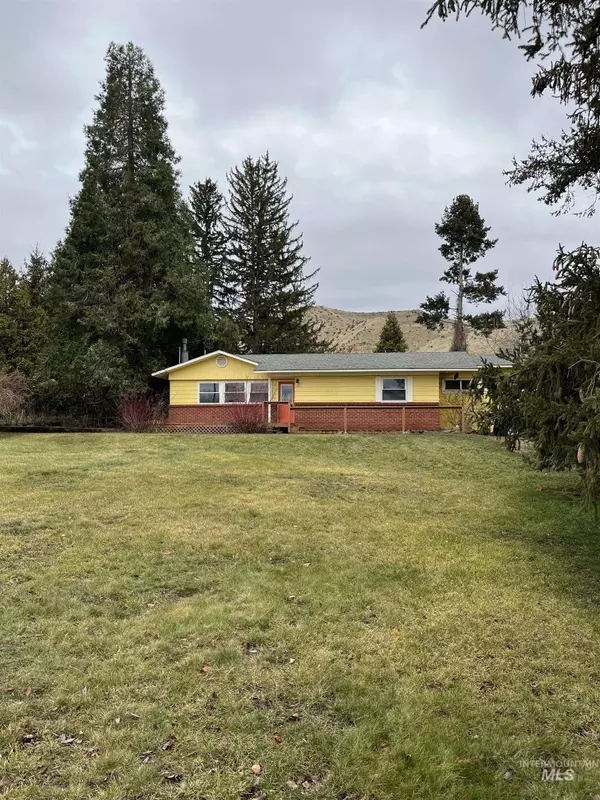 647 E South Slope Road, Emmett, ID 83617