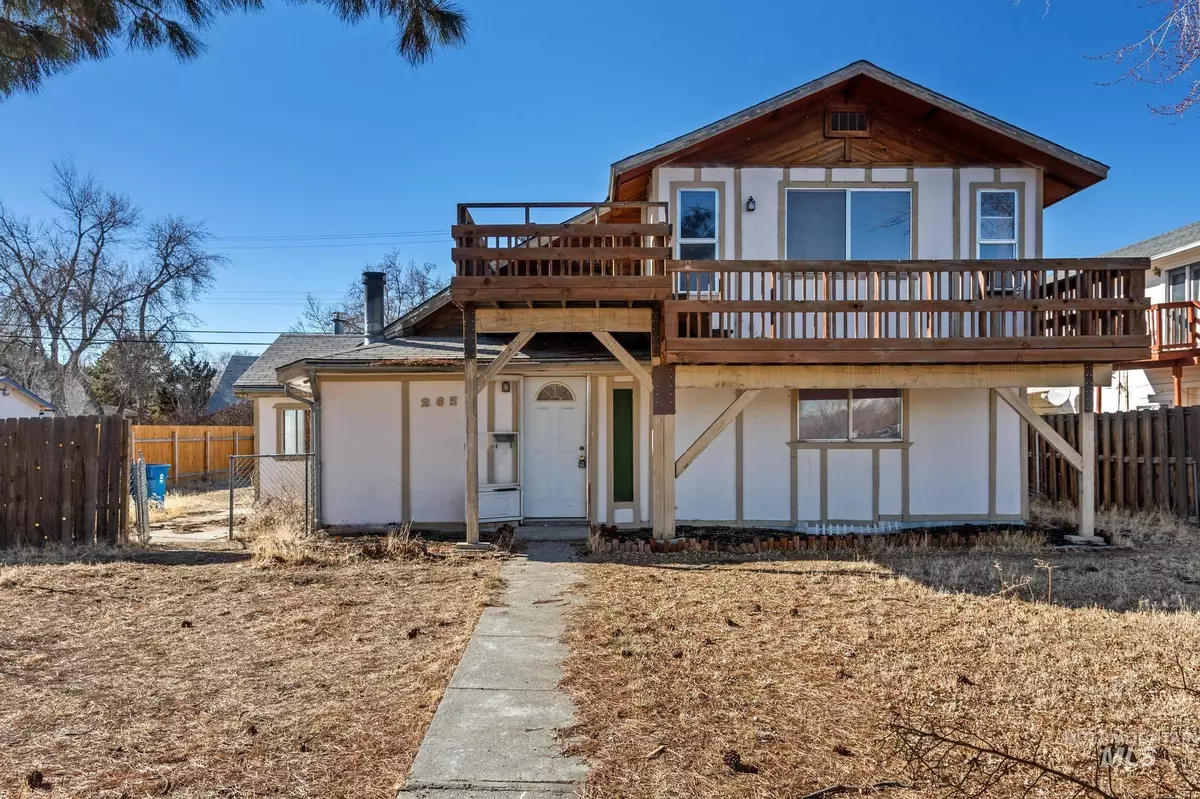 Mountain Home, ID 83647-3217,265 S 11th E