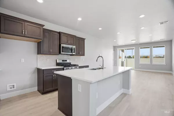 Meridian, ID 83646,5865 N Backfire Way