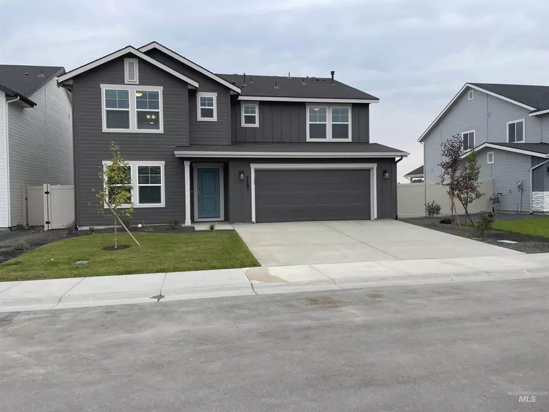 7482 E Edison St, Nampa, ID 83687