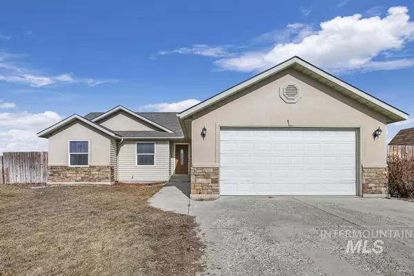 110 Riverview Drive, Shoshone, ID 83352