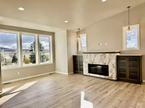 Moscow, ID 83843,1974 Sunnyside