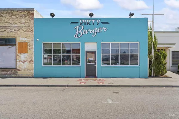 Weiser, ID 83672,114 E Main Street