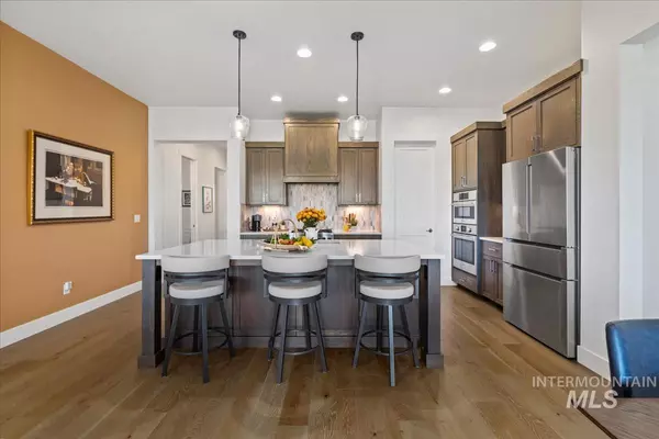 687 S Short Lane Eagle, ID 83616