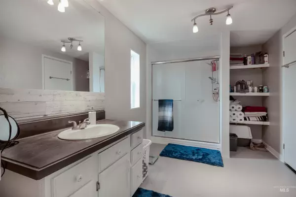 700 E Fairview Ave Meridian, ID 83642