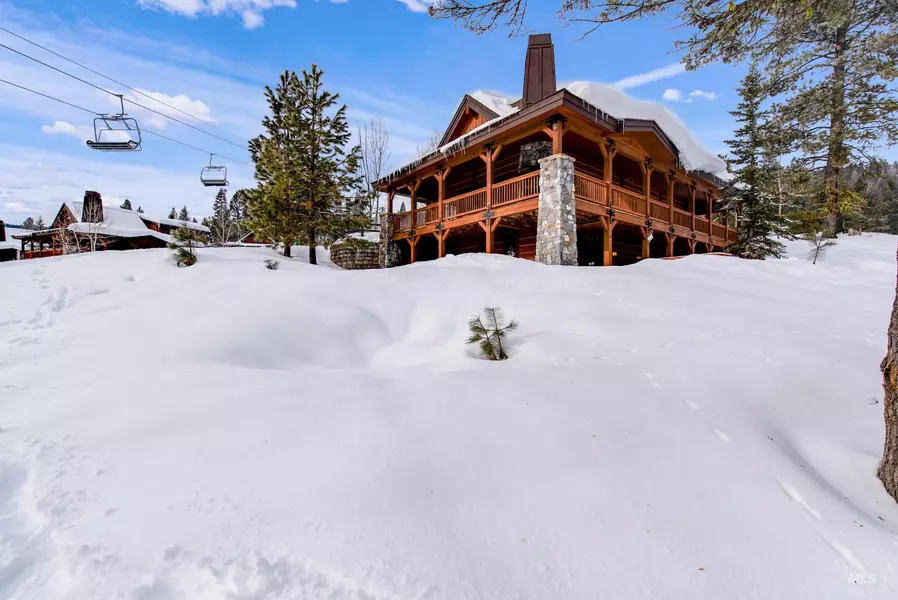 18 Staircase Court, Donnelly, ID 83615