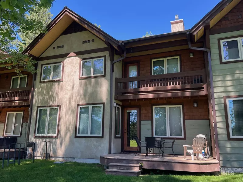 720 Lick Creek Road, Mccall, ID 83638