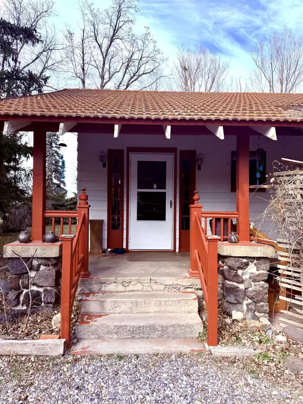 Glenns Ferry, ID 83623,564 N Bannock Ave