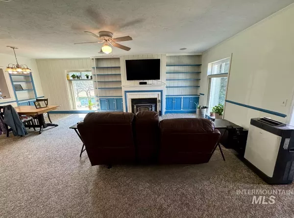 Nezperce, ID 83543,709 Oak St