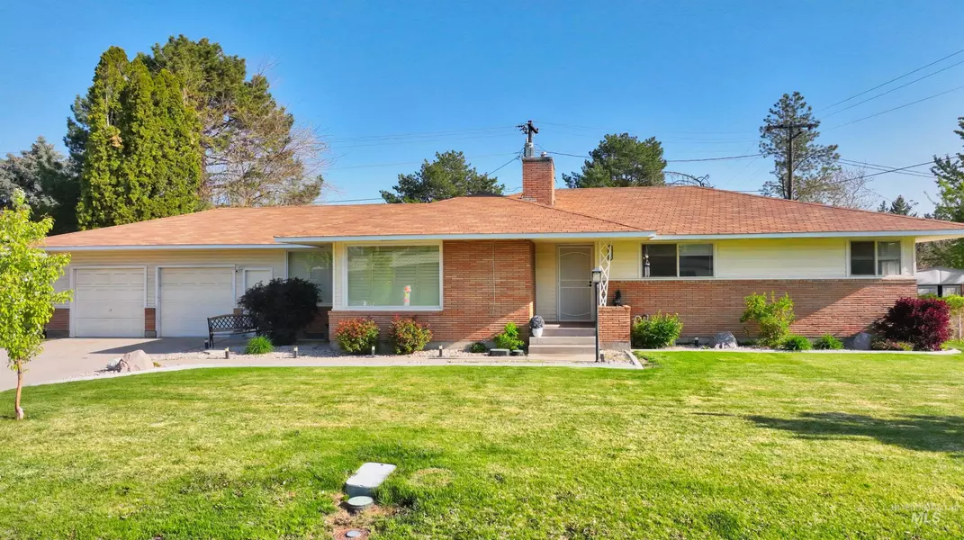 1131 SW 6th Ave, Ontario, OR 97914