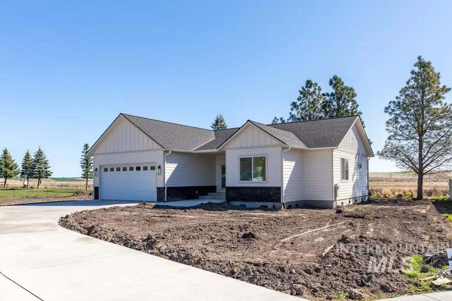 526 Maple Court, Genesee, ID 83832
