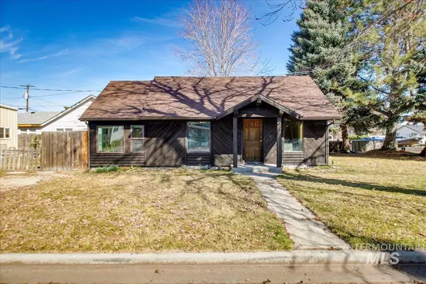 2224 4th St S, Nampa, ID 83651