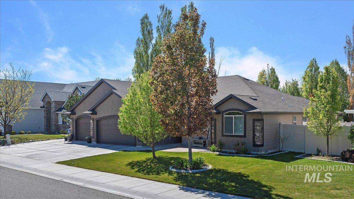 595 I B Perrine Rd, Twin Falls, ID 83301-3038