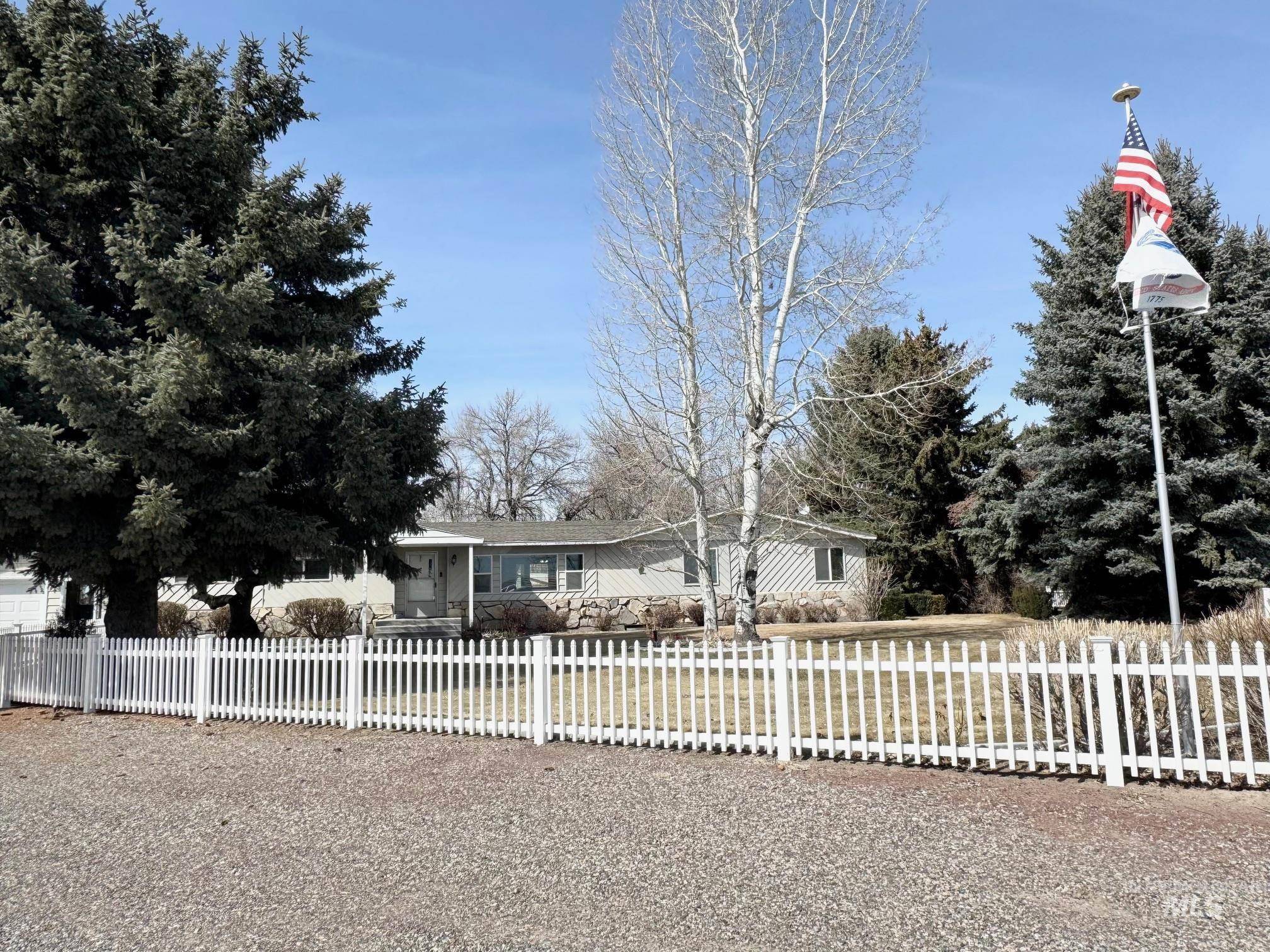 Rupert, ID 83350,267 N 100 W