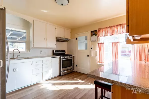 New Plymouth, ID 83655,124 W Mckinley