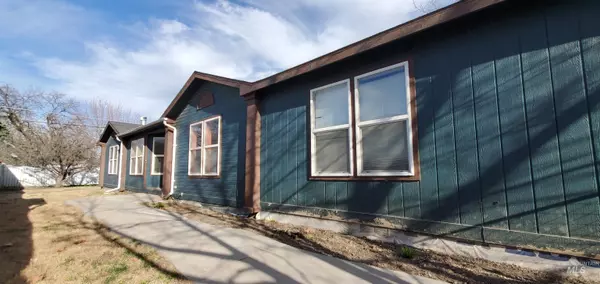 Caldwell, ID 83605-2623,119 E Ithaca St