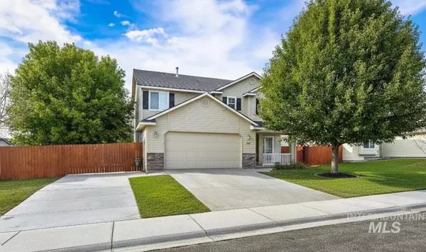 805 W Piersol St, Nampa, ID 83686