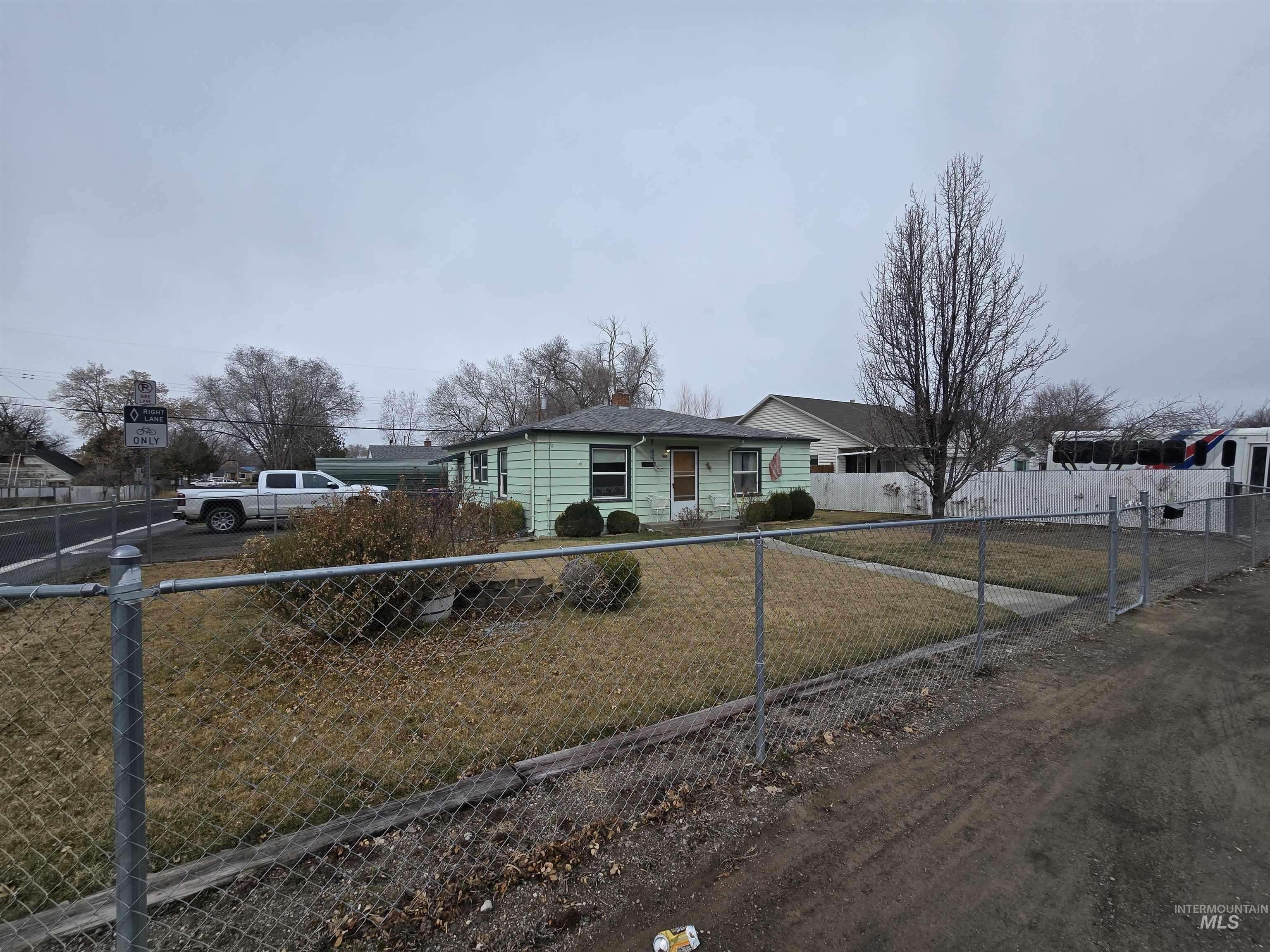 205 Jackson St, Twin Falls, ID 83301