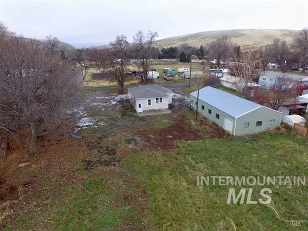 Pomeroy, WA 99347,15 Grove