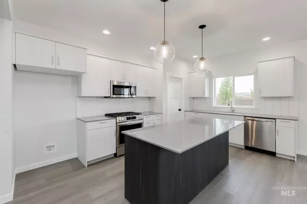 Boise, ID 83709,6809 W Riverwood St