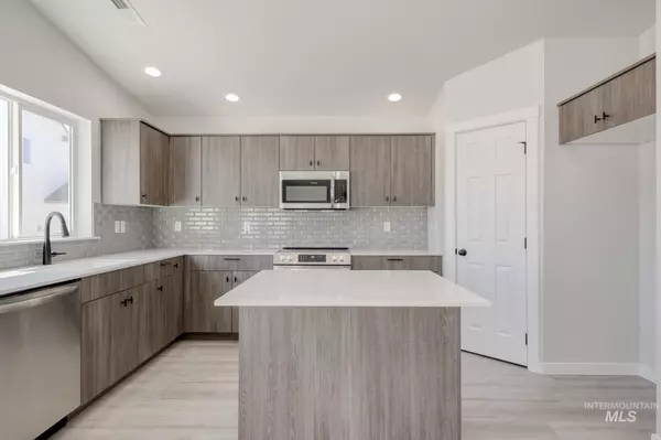 Kuna, ID 83634,8592 S Tyrion Way