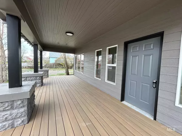 Clarkston, WA 99403,530 9th Street