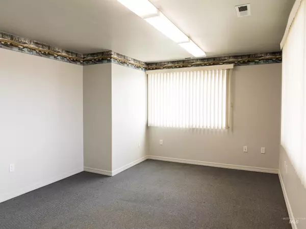 Ontario, OR 97914,1196 SE 2nd St