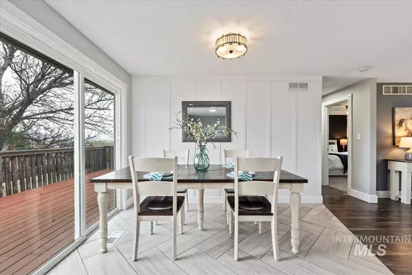 10034 W Fox Ridge Drive, Boise, ID 83709