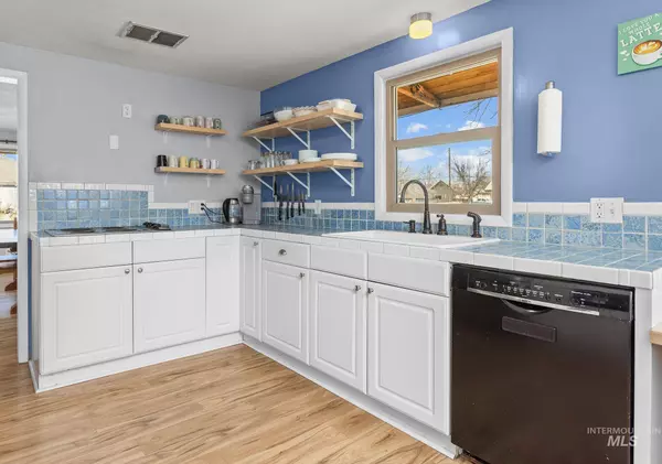 Meridian, ID 83642,303 W Pine Ave