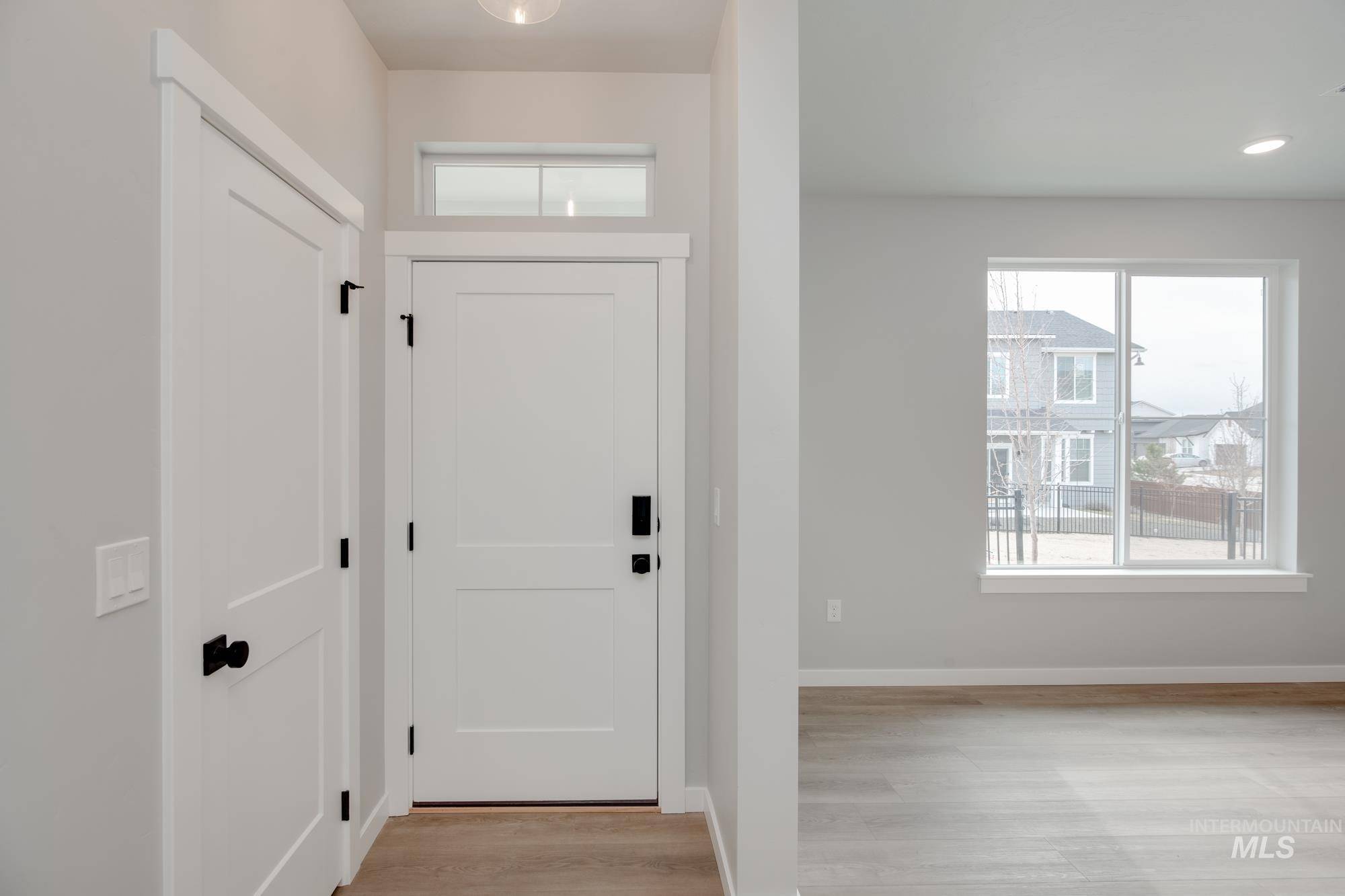 Boise, ID 83709,7123 W Madronawood St