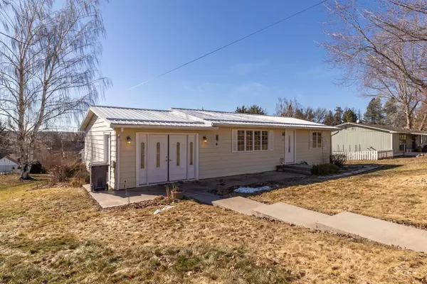 Genesee, ID 83832,735 W Walnut Street