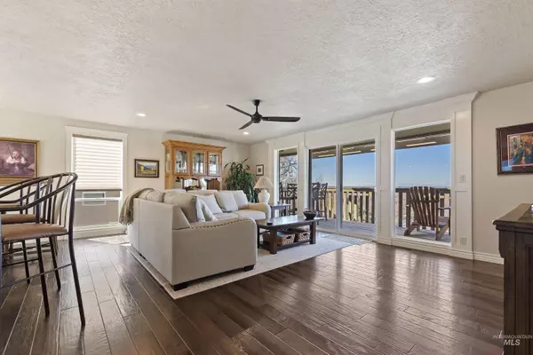 Boise, ID 83703,5019 N Bitterbrush