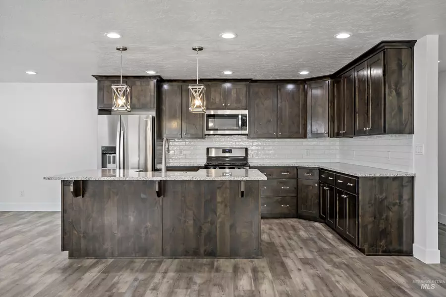 10517 Lincoln Rd, Caldwell, ID 83605